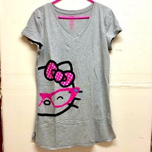 Sanrio hello kitty top. Women’s size x-large